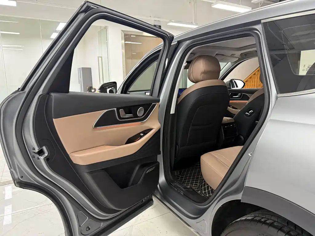 Chery Tiggo 8L 2025 — фото 13
