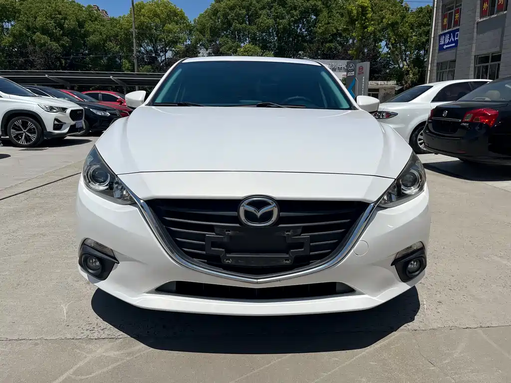 Mazda 3 Axela 2015 — фото 2