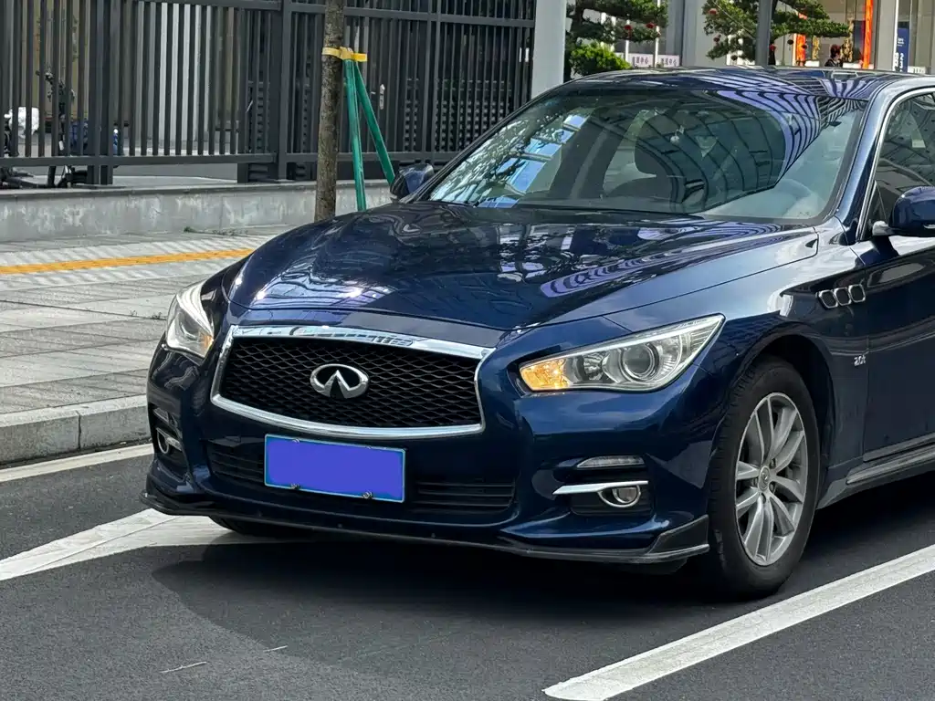 Infiniti Q50L 2017 — фото 3