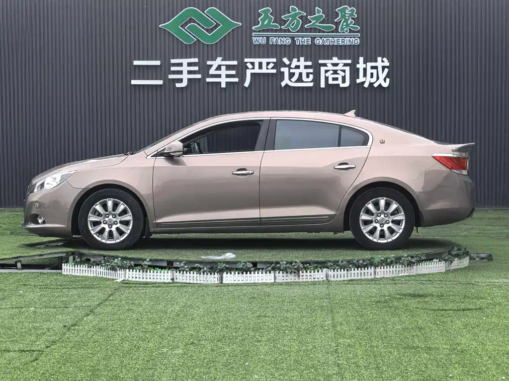 Buick LaCrosse 2012 — фото 20