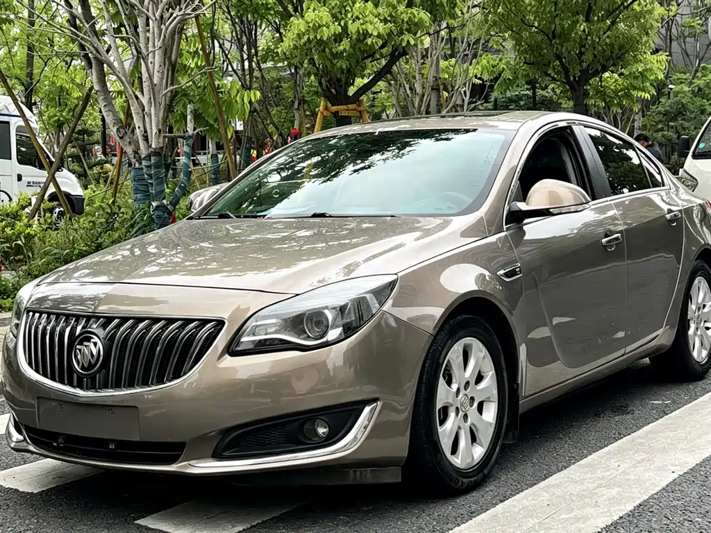 Buick Regal 2015 — фото 1