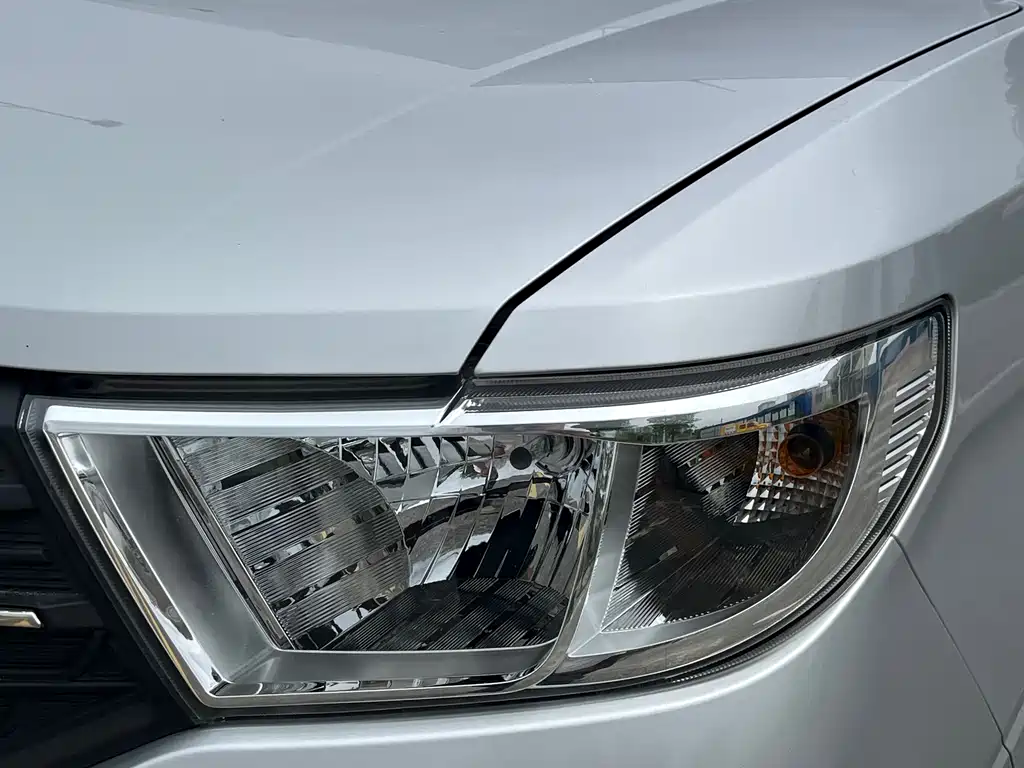 Wuling Hongguang V 2023 — фото 12