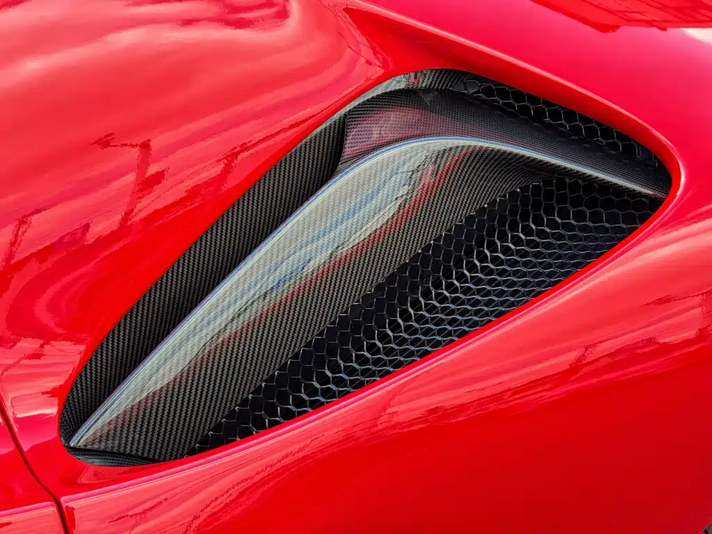 Ferrari SF90 2021 — фото 10