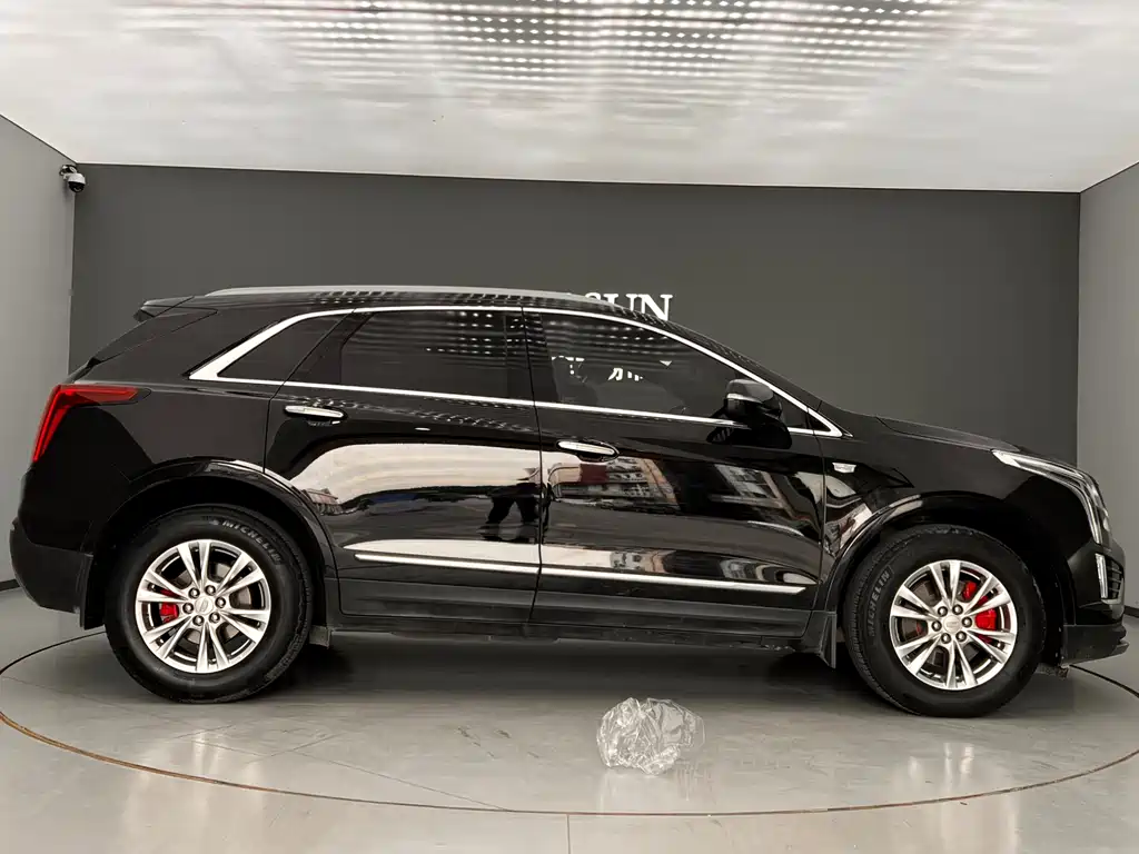 Cadillac XT5 2020 — фото 3