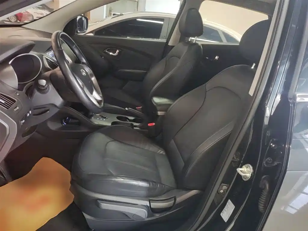 Hyundai ix35 2015 — фото 15