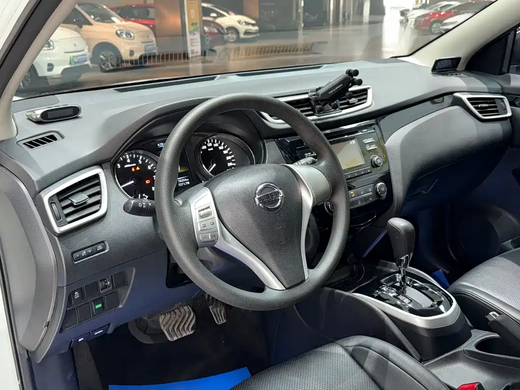 Nissan Qashqai 2016 — фото 11