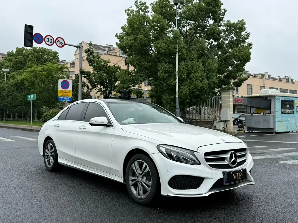 Mercedes-Benz C-Class 2017 — фото 3