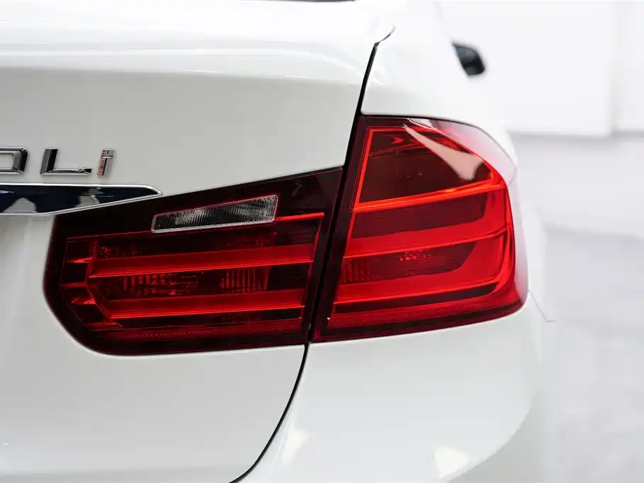 BMW 3 Series 2014 — фото 15