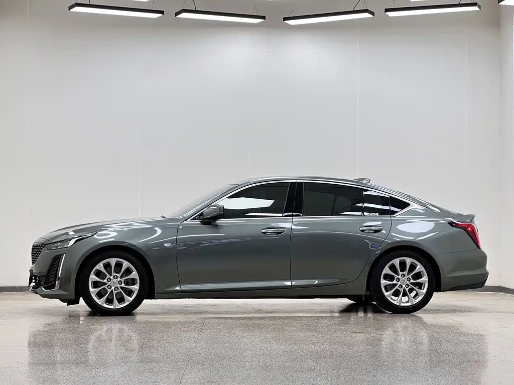 Cadillac CT5 2023 — фото 7