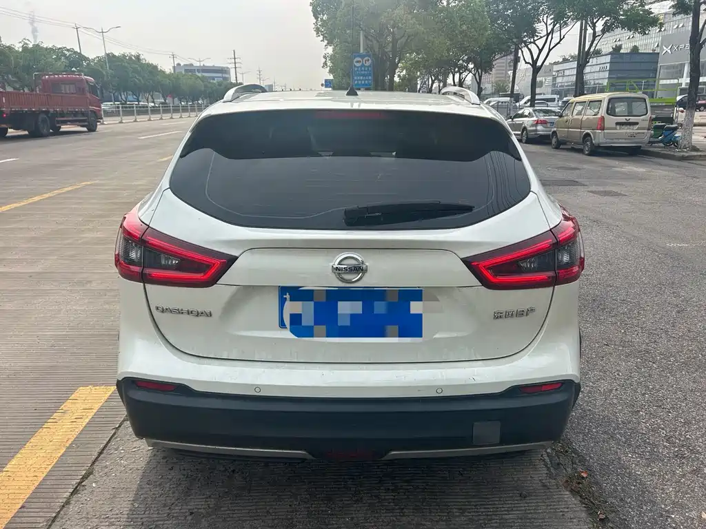 Nissan Qashqai 2022 — фото 8