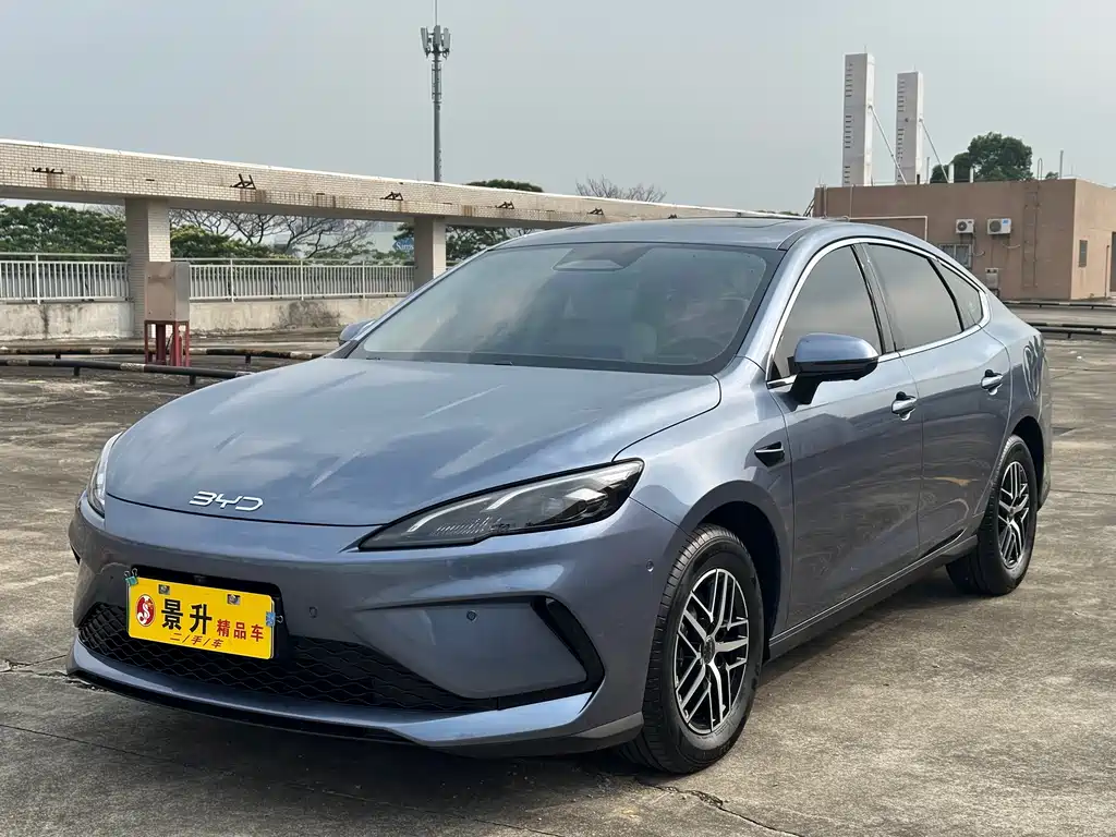 BYD Seal 05 DM-i 2025 — фото 1