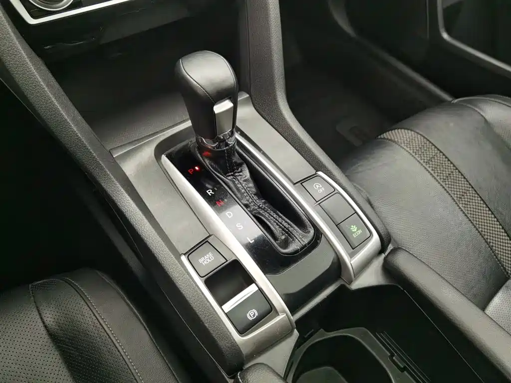 Honda Civic 2019 — фото 13