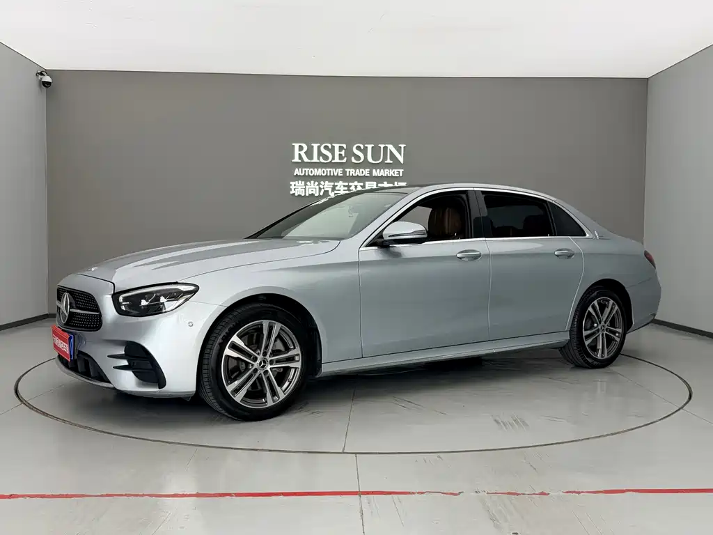 Mercedes-Benz E-Class 2023 — фото 5