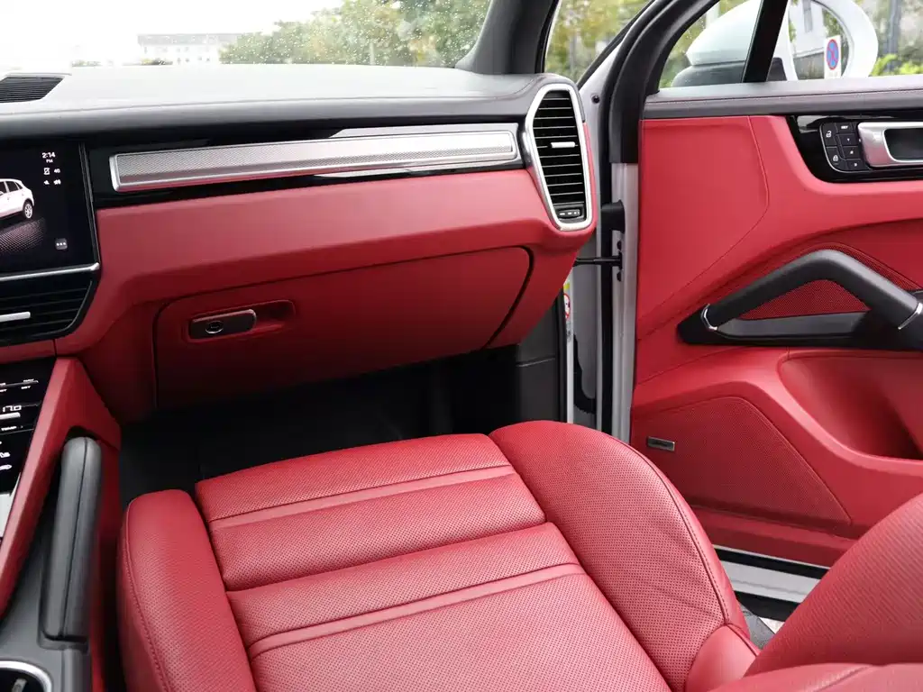 Porsche Cayenne 2023 — фото 12
