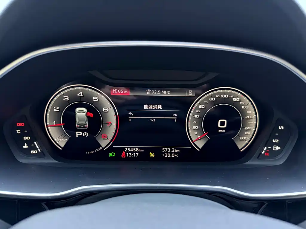 Audi Q3 2022 — фото 13