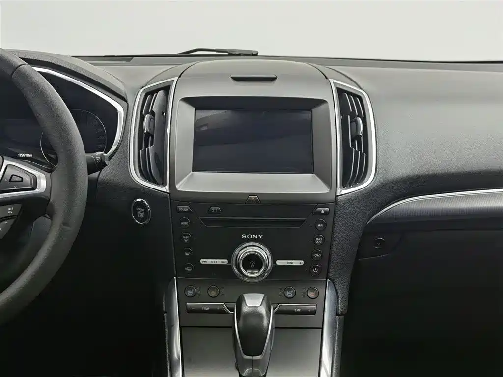 Ford Edge 2020 — фото 12