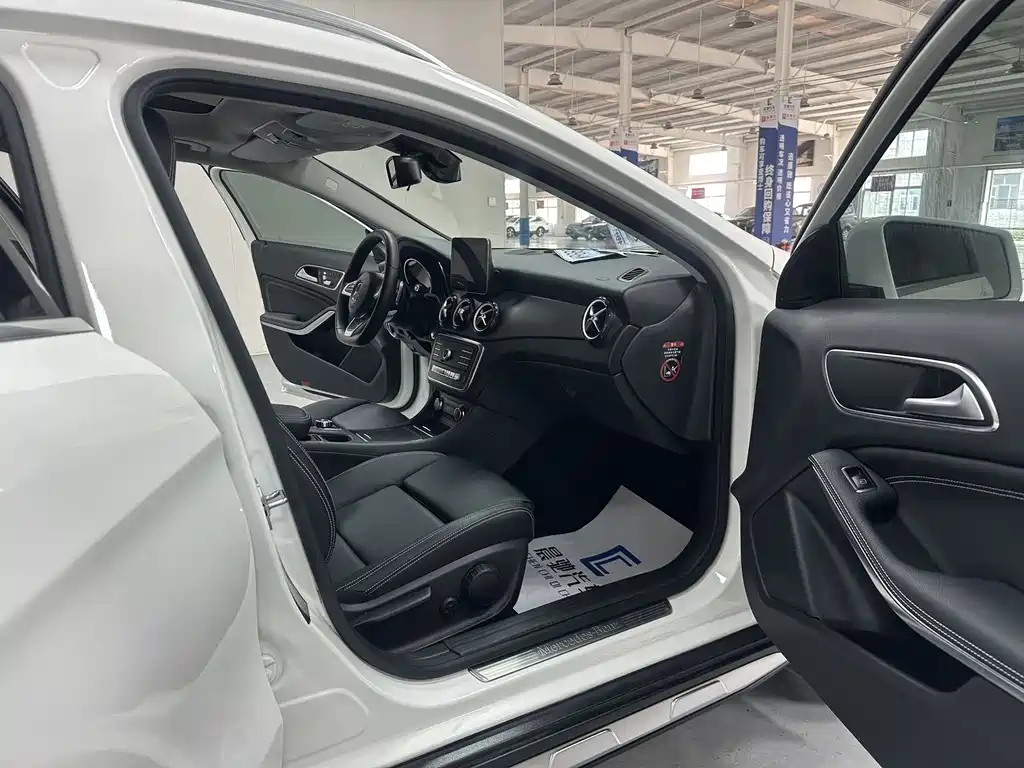 Mercedes-Benz GLA 2019 — фото 13