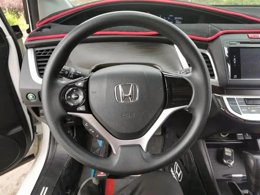 Honda Jade 2015 — фото 11