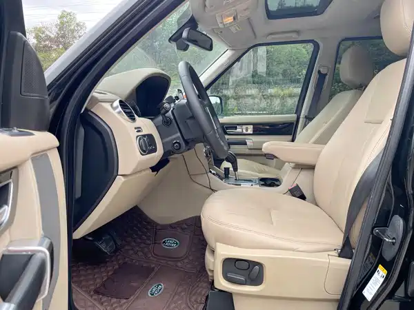 Land Rover Discovery 2011