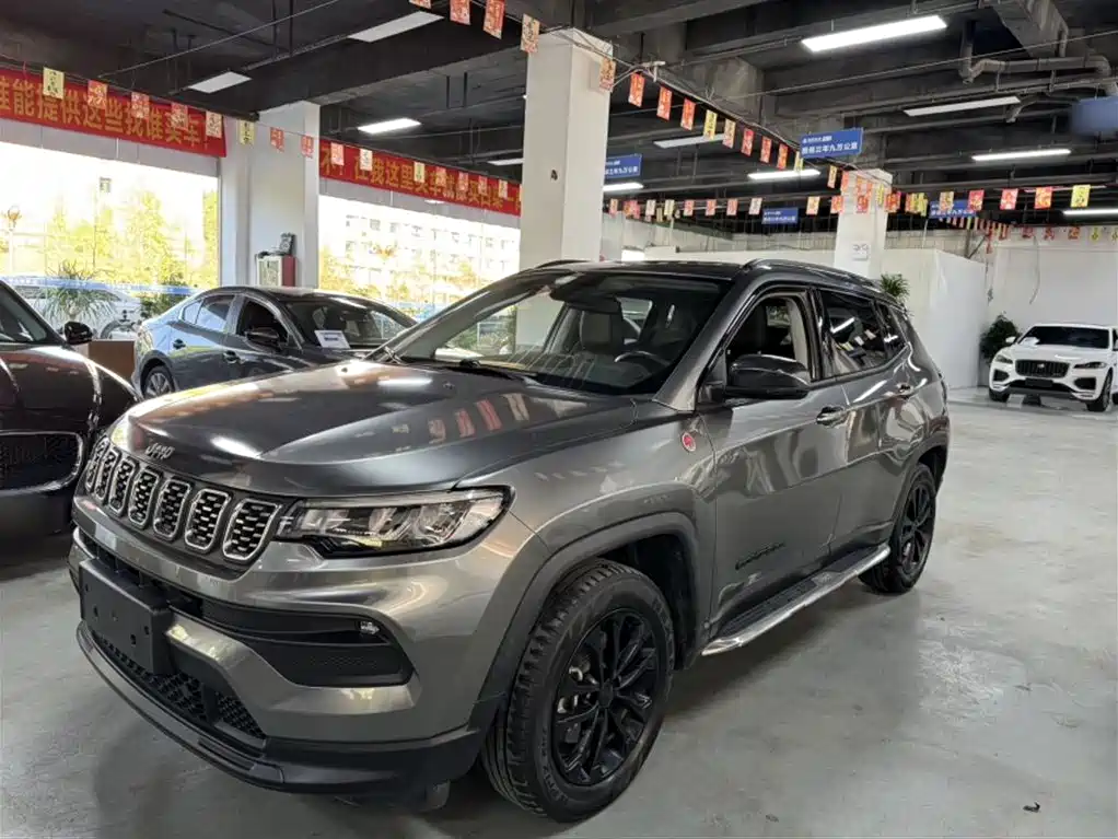 Jeep Compass 2021 — фото 2