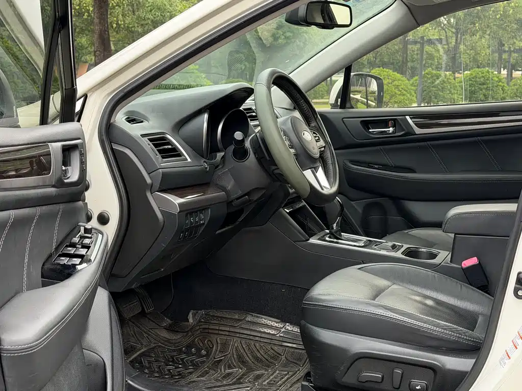 Subaru Outback 2016 — фото 4