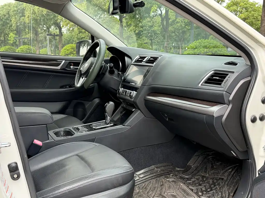 Subaru Outback 2016 — фото 9