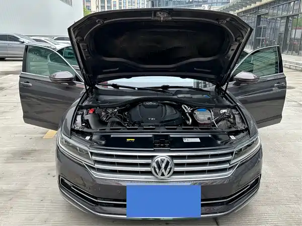 Volkswagen Phideon 2018