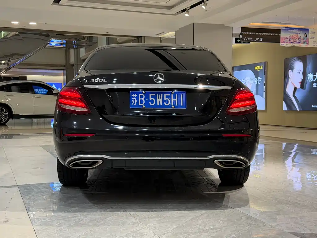 Mercedes-Benz E-Class 2019 — фото 10