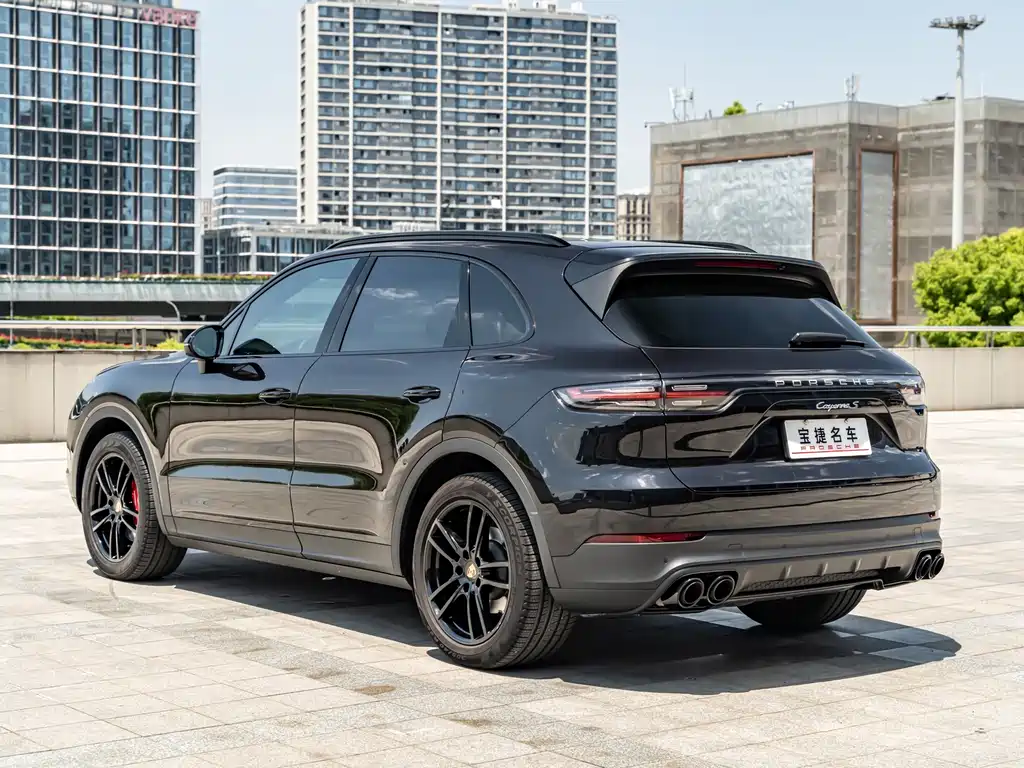 Porsche Cayenne 2018 — фото 6