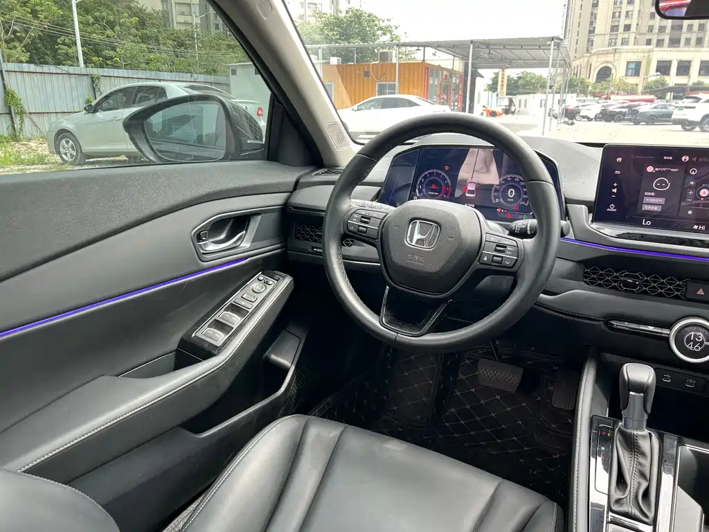Honda Accord 2024 — фото 12