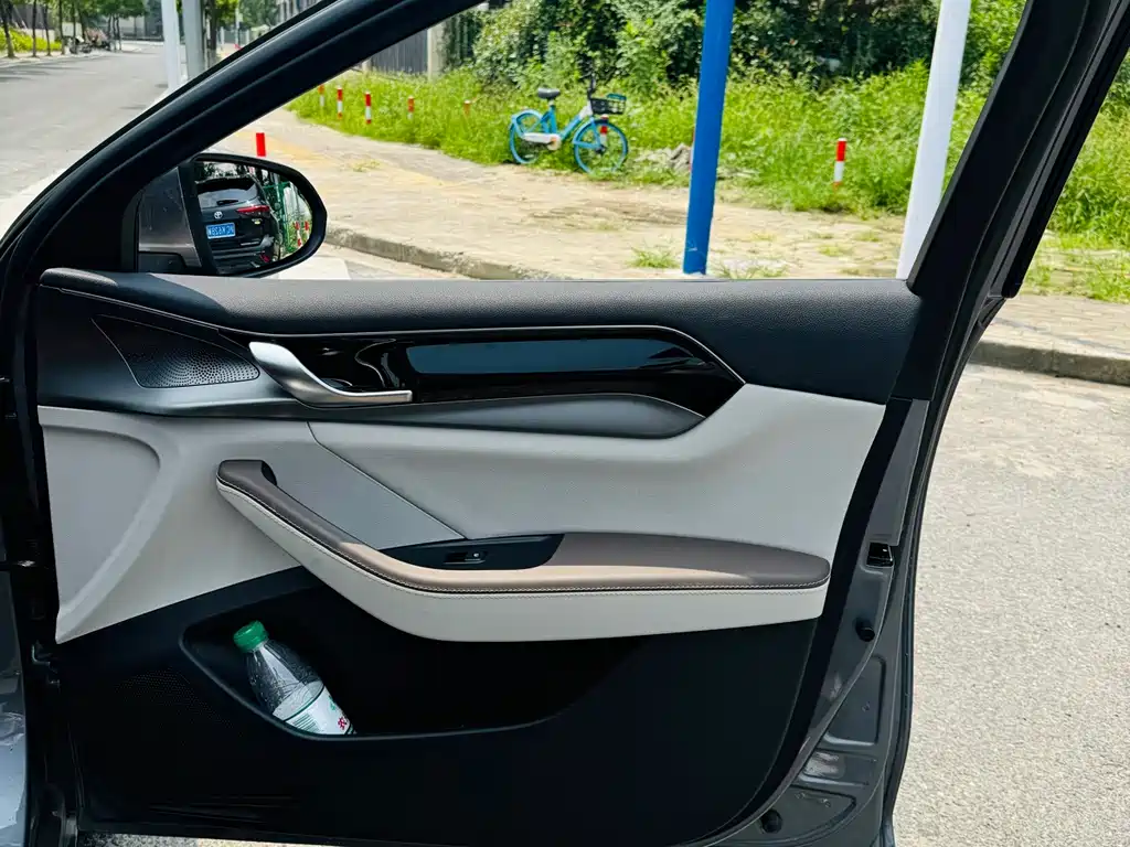 BYD Qin PLUS 2023 — фото 9