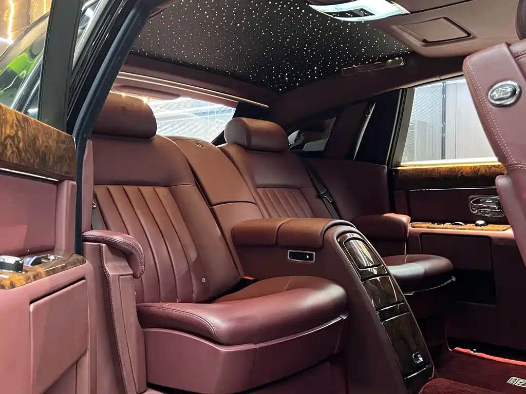 Rolls-Royce Phantom 2013 — фото 8