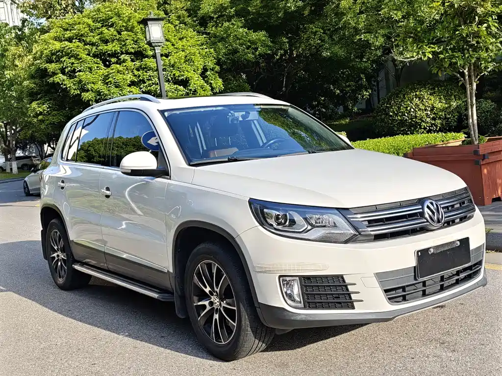 Volkswagen Tiguan 2013 — фото 3
