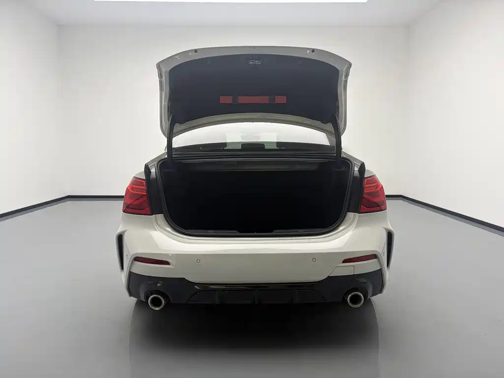 BMW 1 Series 2020 — фото 17