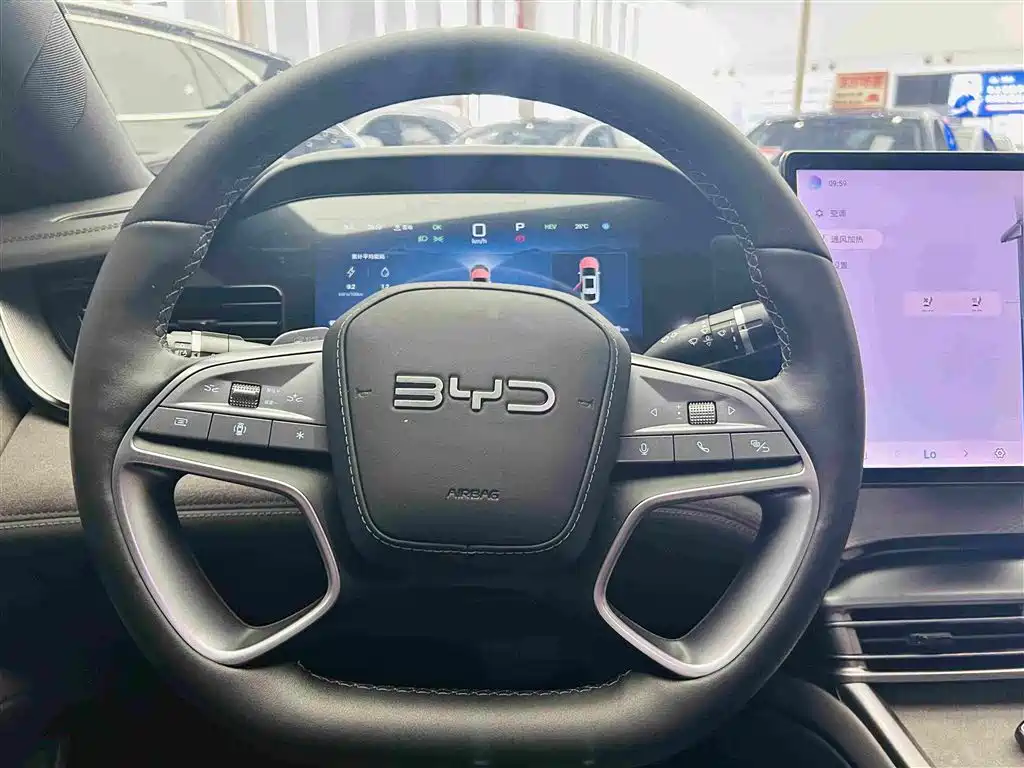 BYD Seal 07 DM-i 2025 — фото 15