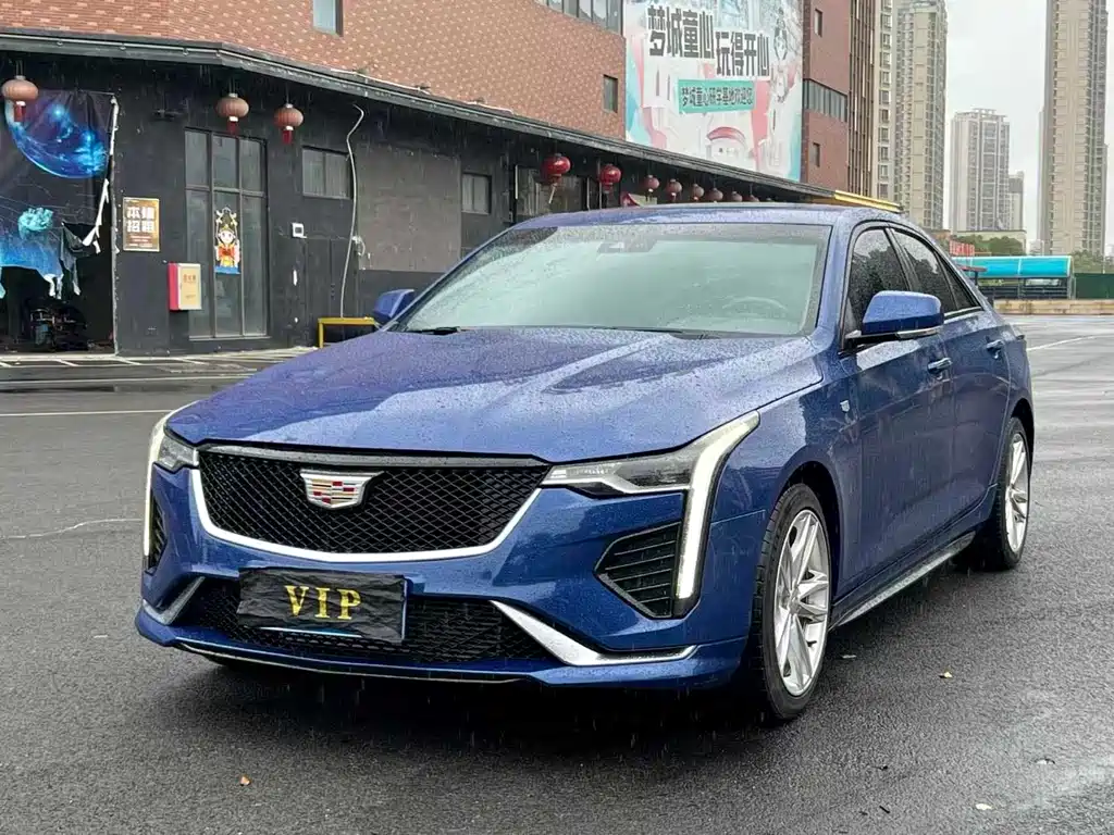 Cadillac CT4 2021 — фото 1