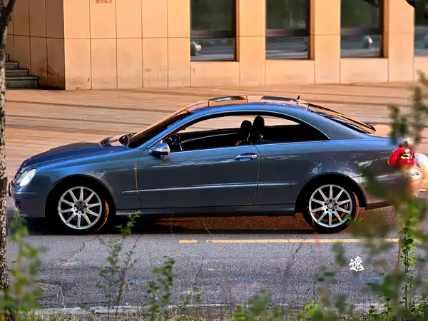 Mercedes-Benz CLK-Class 2006