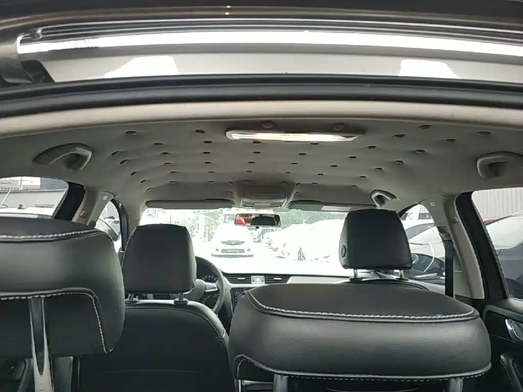 Skoda Octavia 2017 — фото 18