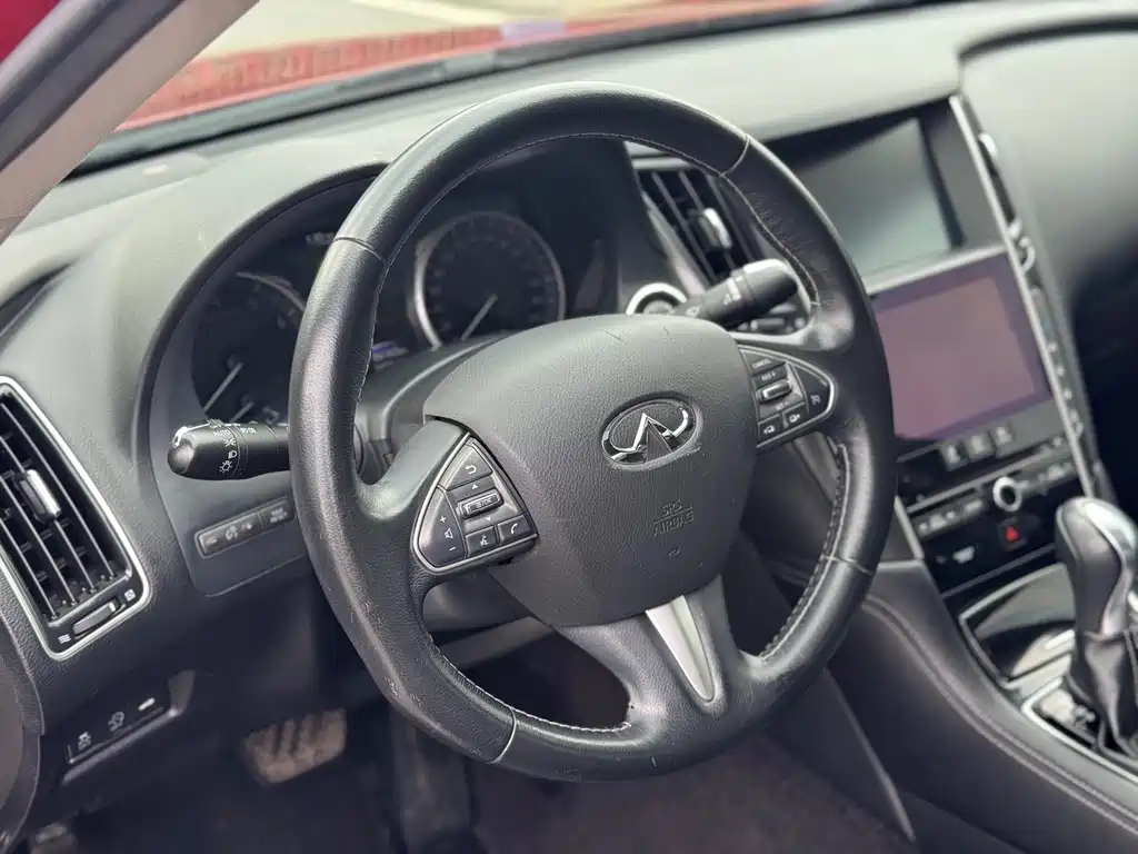 Infiniti Q50 2015 — фото 13