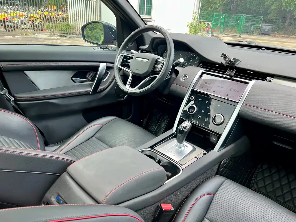Land Rover Discovery Sport 2023 — фото 12