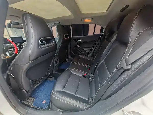 Mercedes-Benz GLA 2016