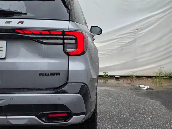 Ford Explorer 2025