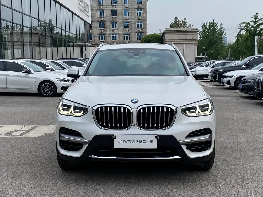 BMW X3 2021 — фото 2