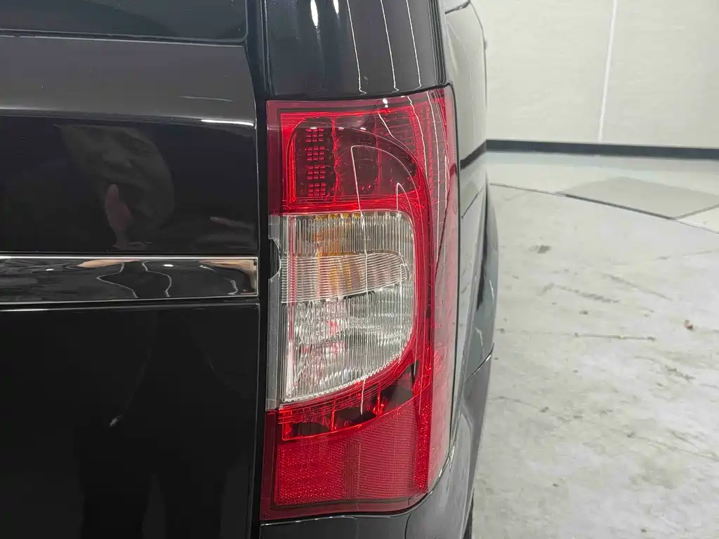Chrysler Grand Voyager 2014 — фото 25