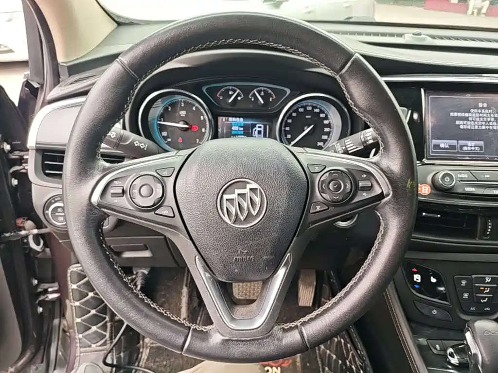Buick Envision Plus 2017 — фото 11