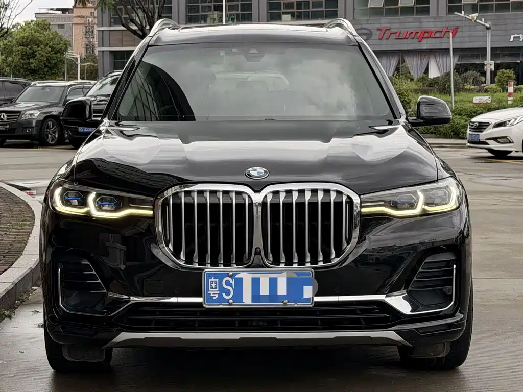 BMW X7 2021 — фото 2