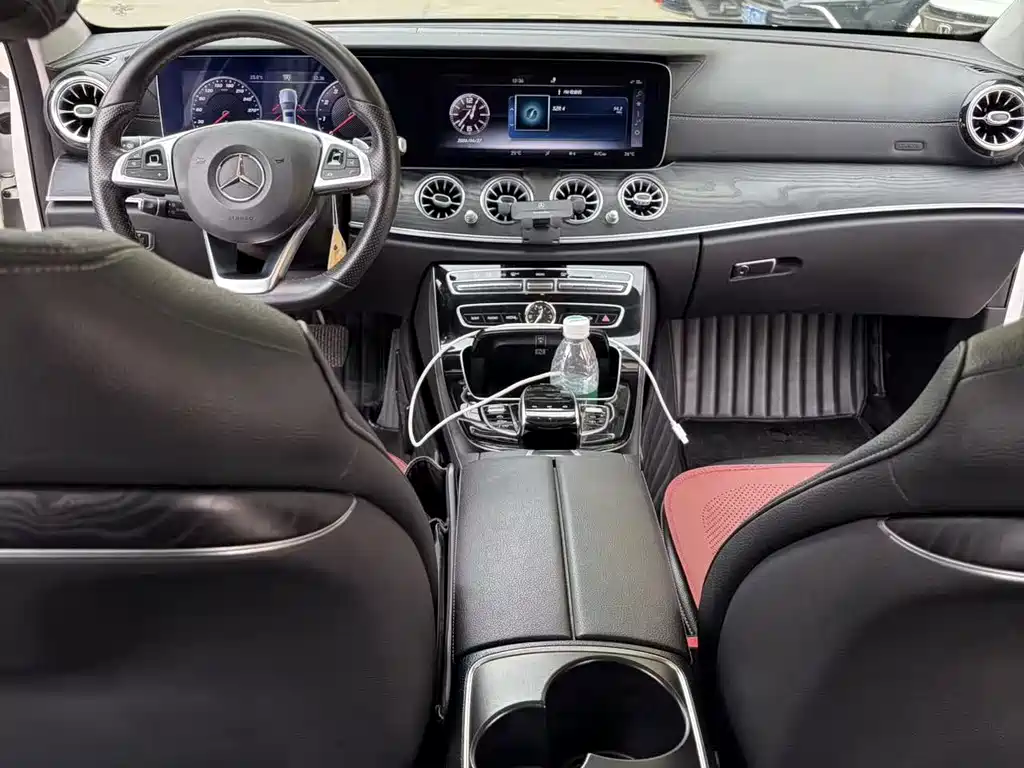 Mercedes-Benz E-Class 2017 — фото 10