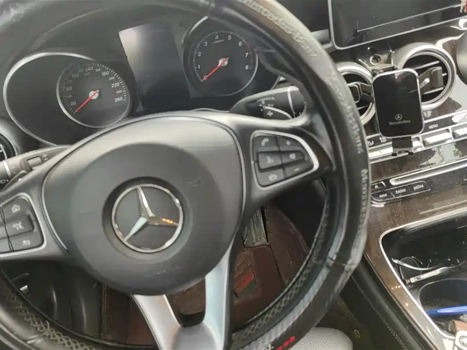 Mercedes-Benz GLC 2019 — фото 16