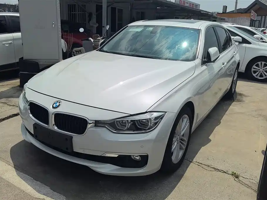 BMW 3 Series 2017 — фото 1