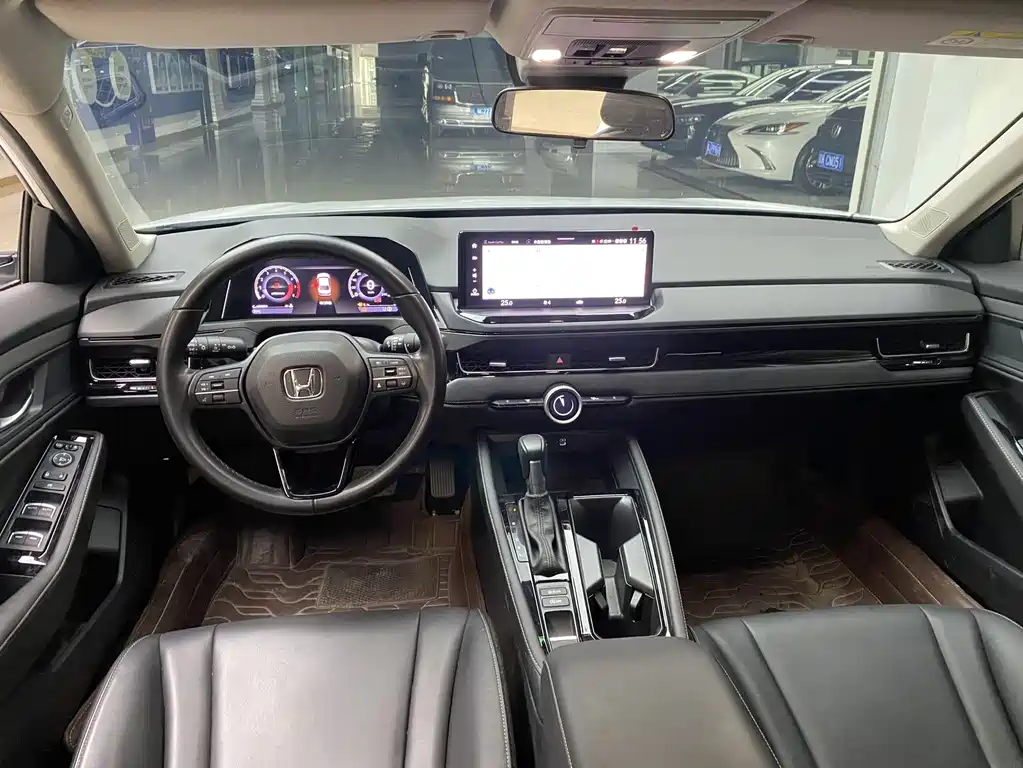 Honda Inspire 2024 — фото 10
